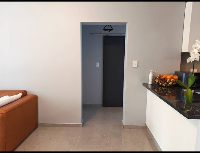 2 BEDROOM APARTMENT FOR SALE IN ESSENWOOD